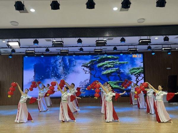 徐州鼓樓環(huán)城街道迎“七一”表彰大會暨文藝匯演活動策劃方案